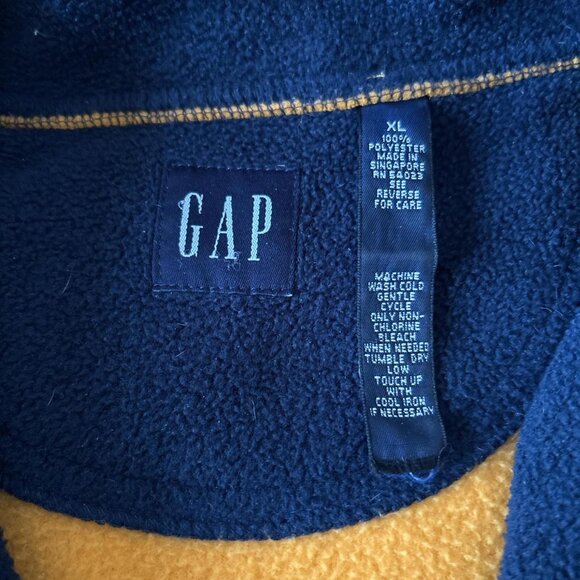 GAP Yellow Quarter Zip Fleece Sweater with Zip Chest Pocket. Size XL. - Picture 3 of 5